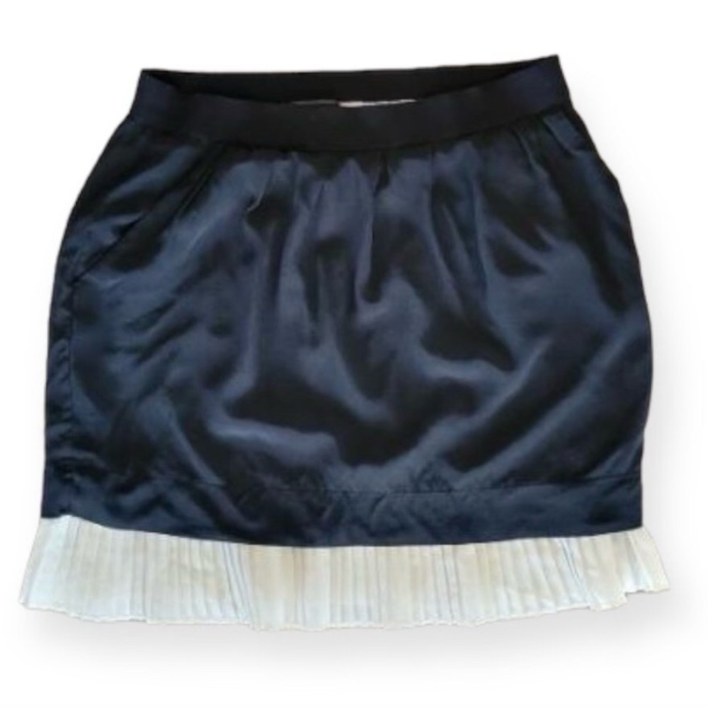 BCBGMaxAzria black/white mini skirt Size Small